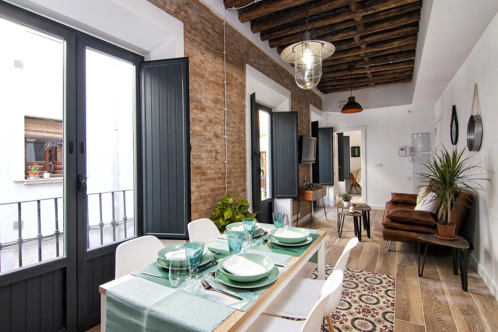 Central Ethnic apartment