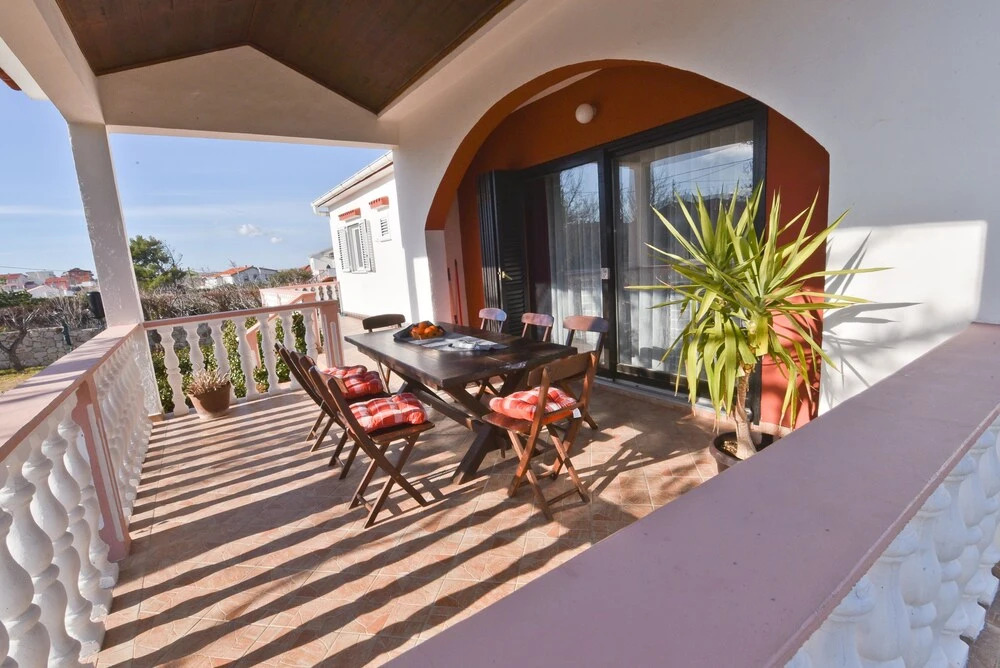 Family Home Agava