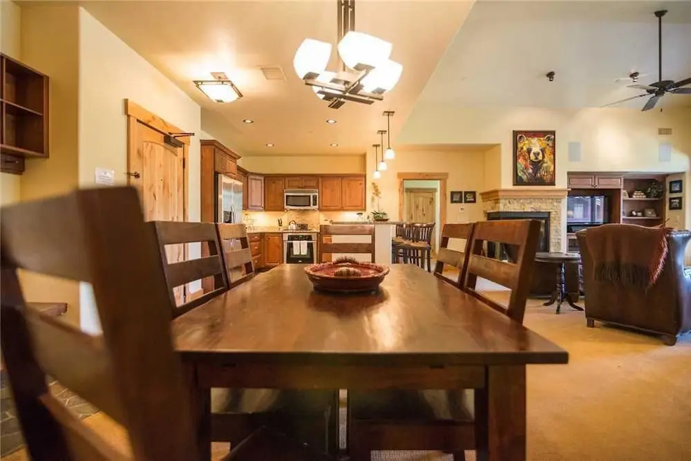 6308 Bear Lodge, Trappeur's Crossing Apartment 3