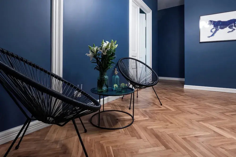 Barbacan Suites - Old Town Apartments - by Upstairs