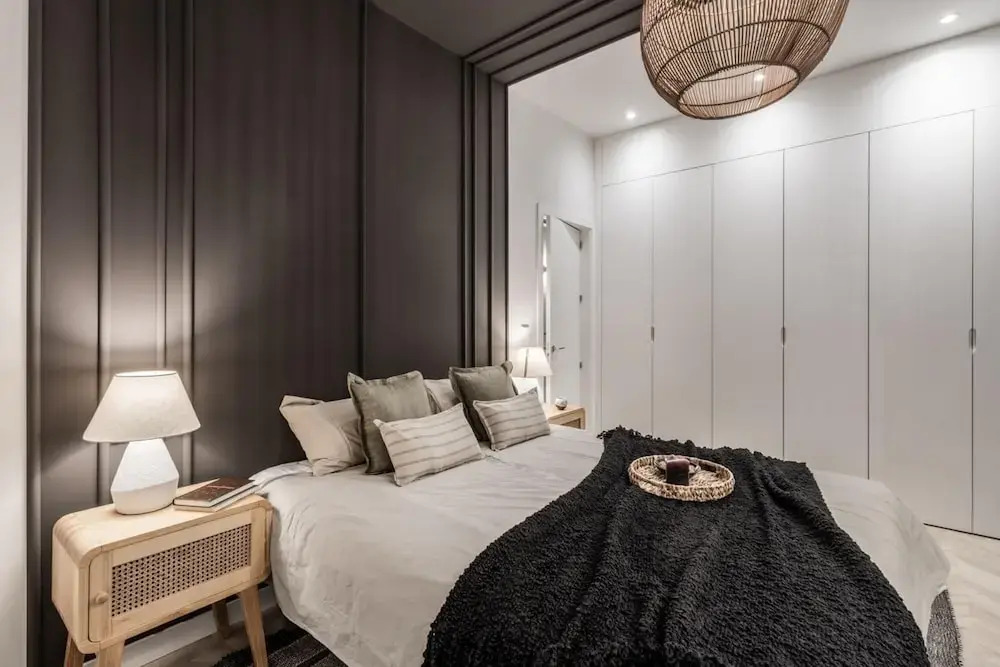 Baza - 3 Bedrooms and Office in Trafalgar