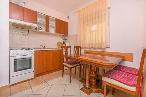 Apartment Mario