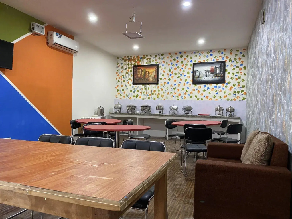 STAAYZ Premium Gurgaon