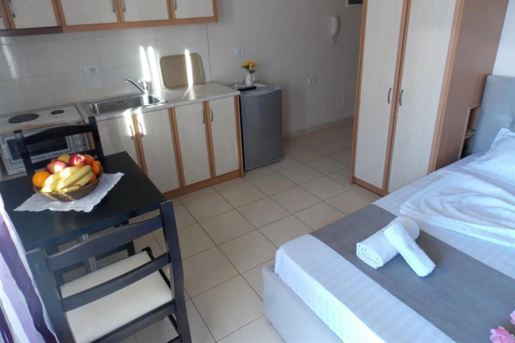 AR Apartments by Saranda Hotel
