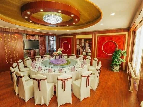 Zhonghui Hotel