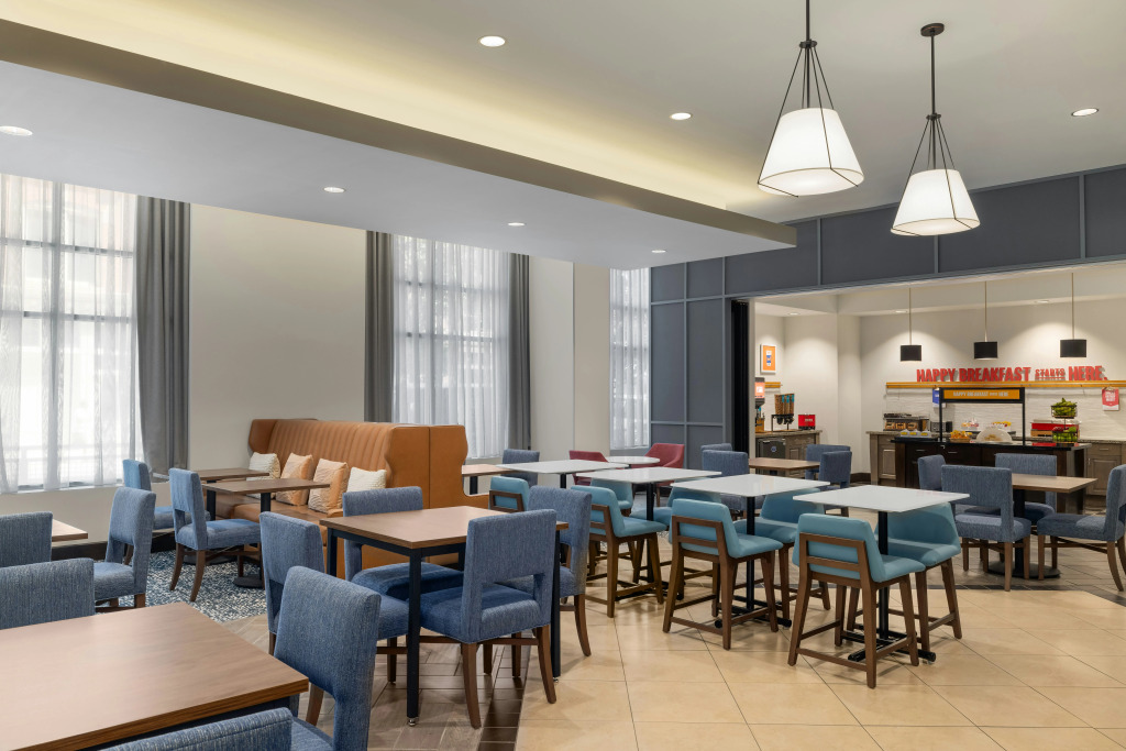Hampton Inn & Suites - Roanoke-Downtown, VA