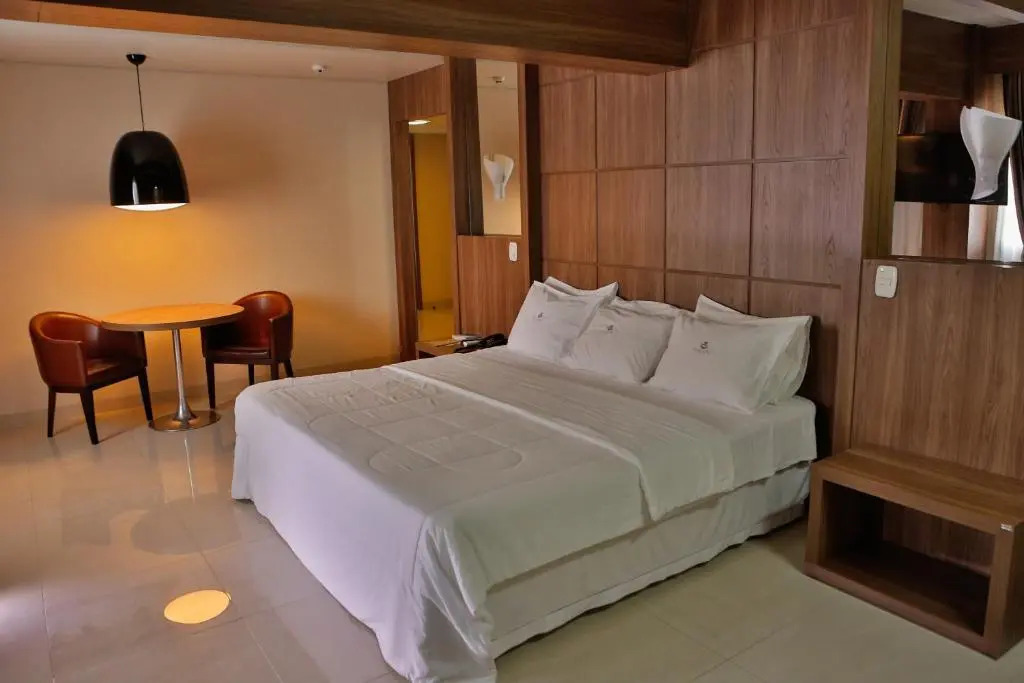 Agulhon Hotel