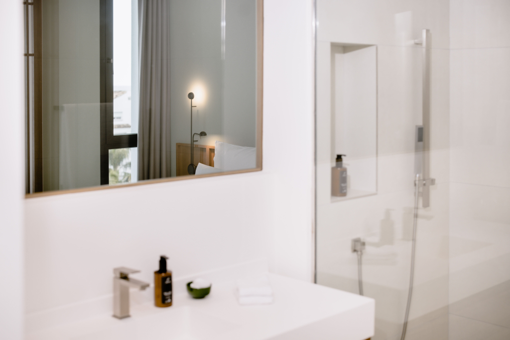 THE FLAG HOTEL Marbella, Estepona Adult Recommended
