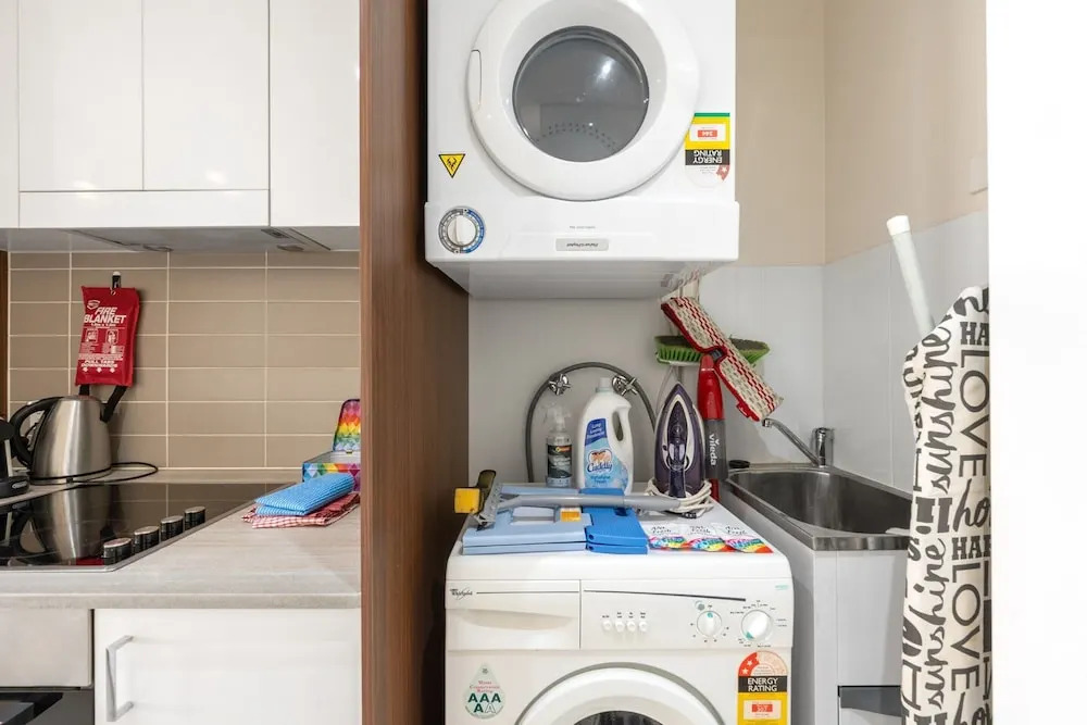 Charming 2BR Apartment Near Canberras Attractions
