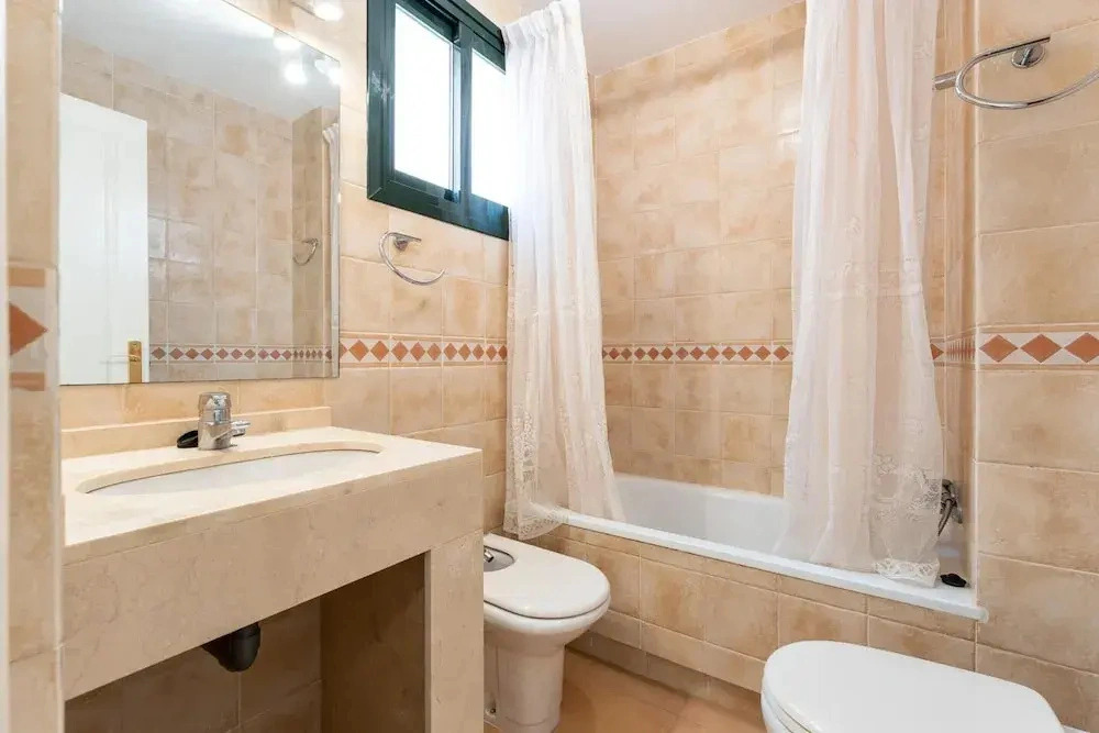 Picturesque Holiday Base in La Herradura