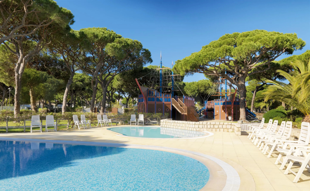 Pine Cliffs Hotel, a Luxury Collection Resort, Algarve