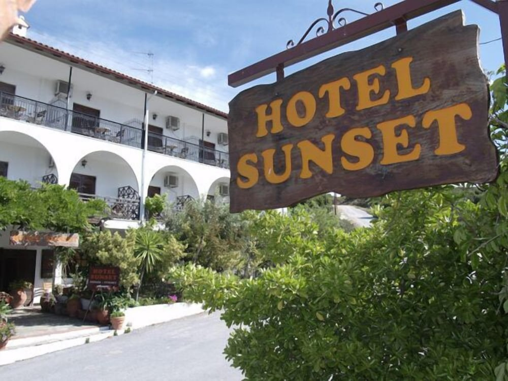 Sunset Hotel