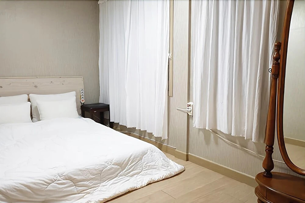 Yangpyeong Ssol House Pension