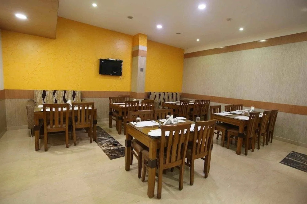 OYO Premium 113 Brigade Road