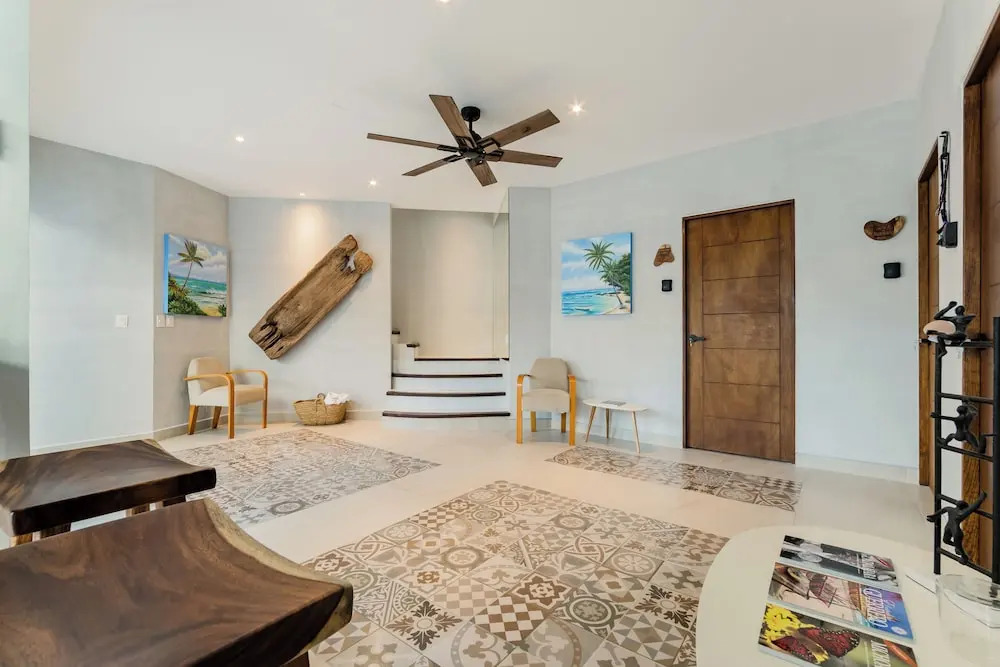 *CASA ALUXES- Guesthouse*
