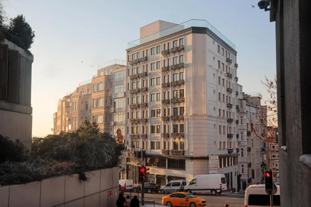 Гостиница The Central House Istanbul Galata