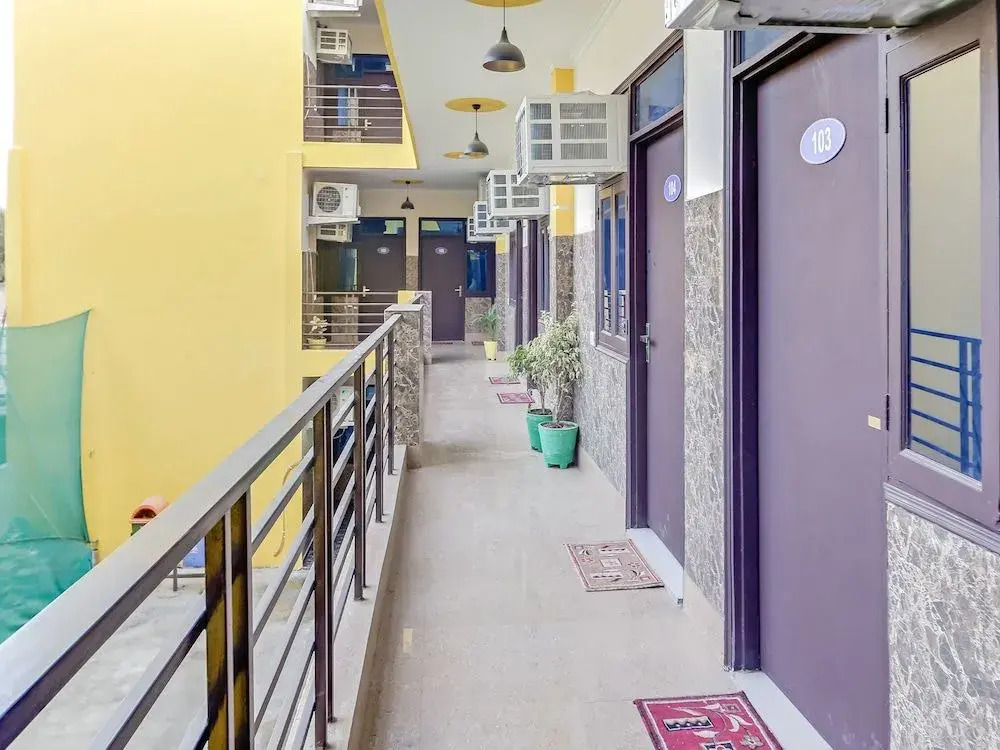 OYO Home 30203 Delightful Studio Chhatarpur