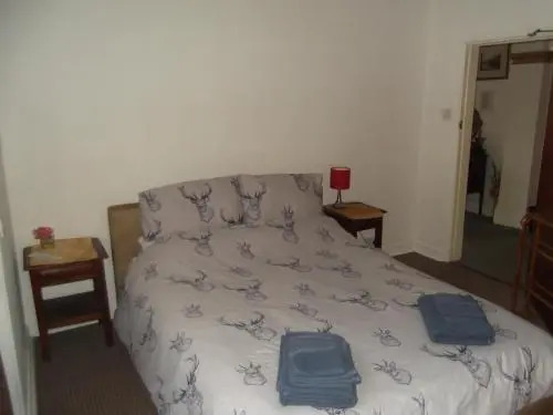 Firs Riverside B & B