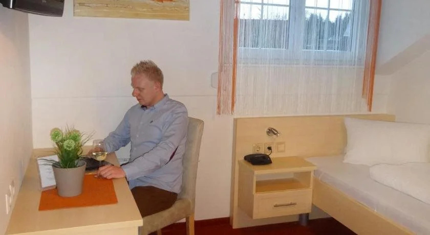Pension Scherwirt