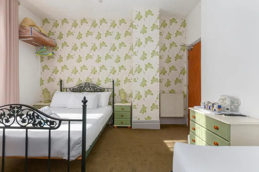 The Sandringham Court Hotel & Apartment-All Groups Welcome Here