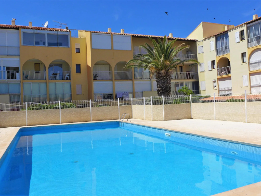 Apartment Les Maisons sur la Plage-3 by Interhome