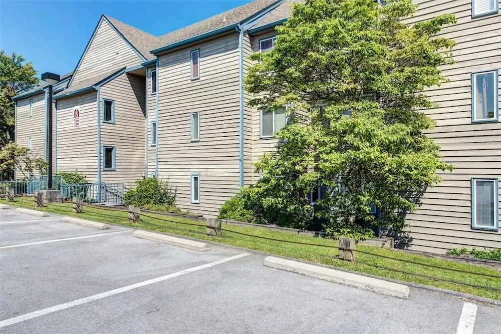 Overlook Nook, 3 Bedroom, Pool Access, Hot Tub, Mtn View, Sleeps 8