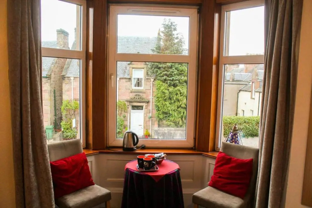 OYO Cedar Villa Guest House
