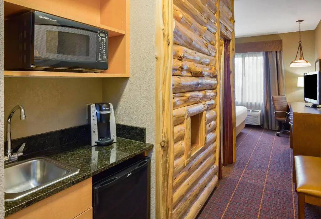Holiday Inn Express Hotel & Suites Brainerd-Baxter by IHG