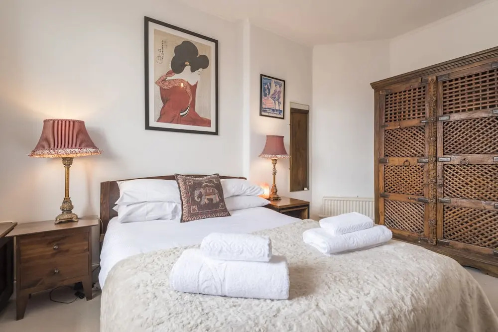 Bohemian home by Kings Cross