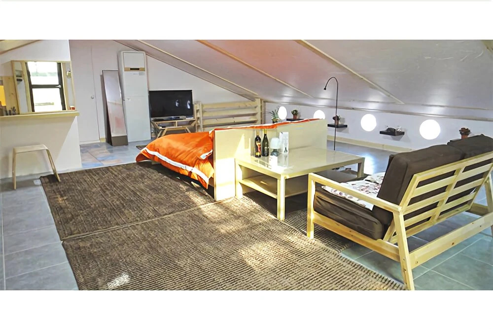 Jejucloudy Field House Pension