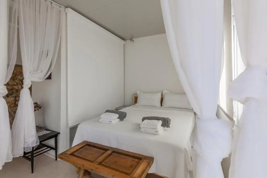 George's Island House with Plunge Pool