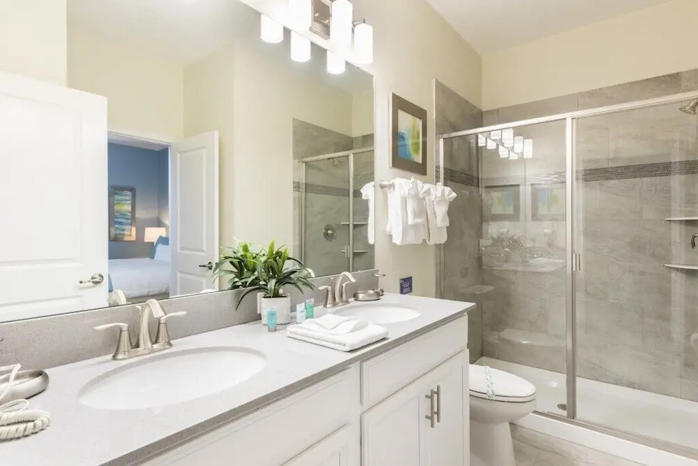 Champions Gate 1694 - Eight Bedroom Pool Home