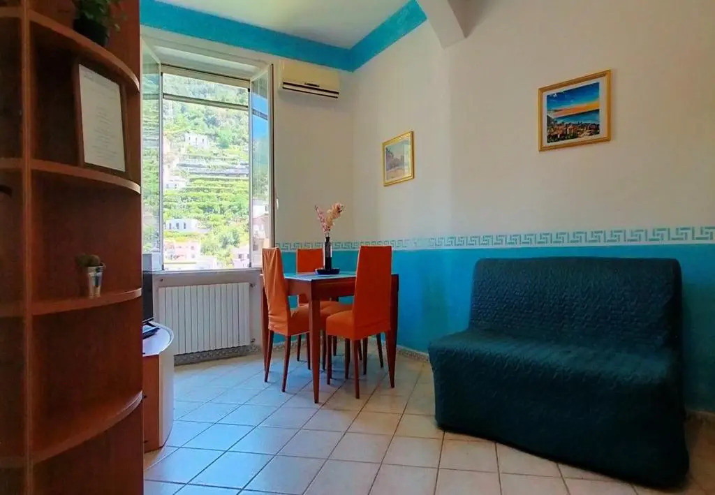 CASA Via Salita Monte, 98 - Cozy Private House with Two Bathrooms-Trekking Lovers - Town View