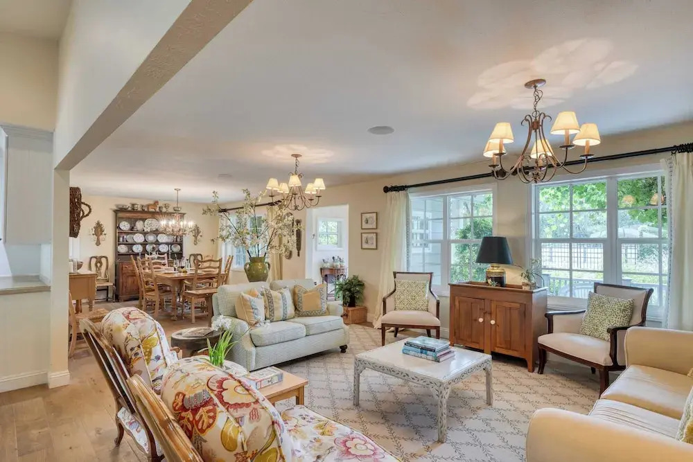 Glen Ellen Escape by Avantstay 5BR Retreat w/ Pool, Hot Tub, Hammocks & Vineyard Views