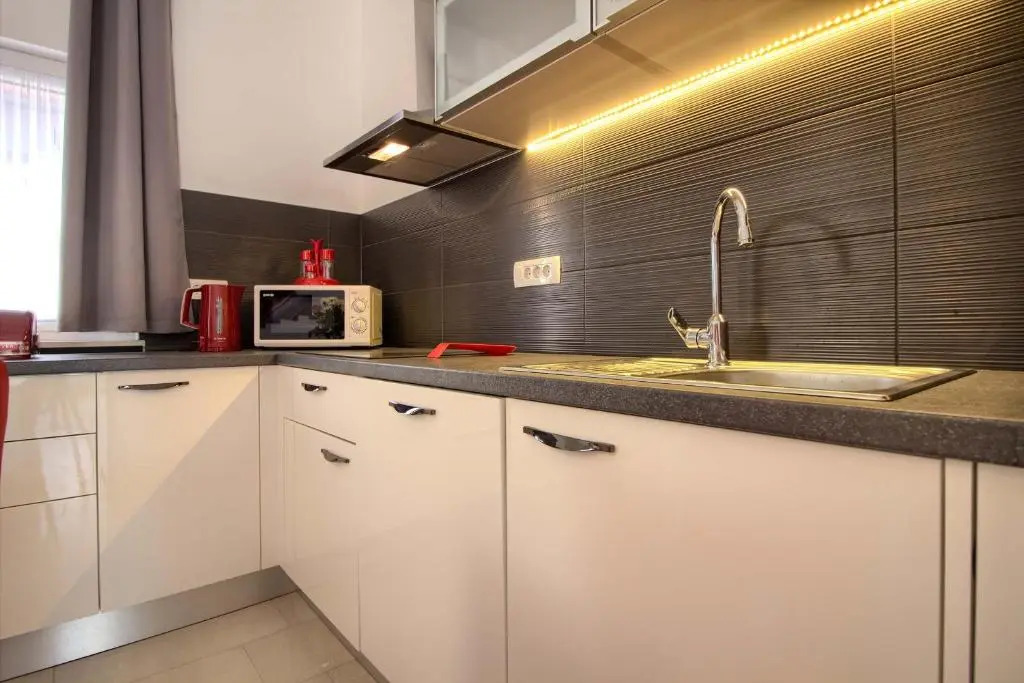 New villa Luna with private pool in Pula surrounded by greenery rented by WiiBuk