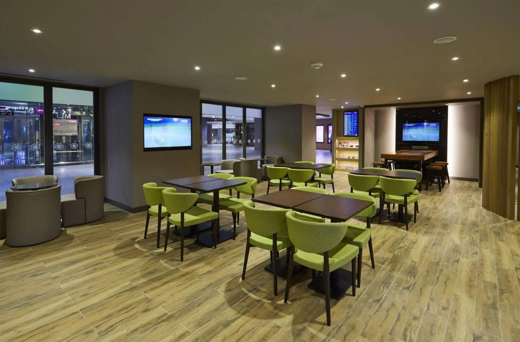 Private Resting Suite, Plaza Premium Lounge - Gateway@klia2