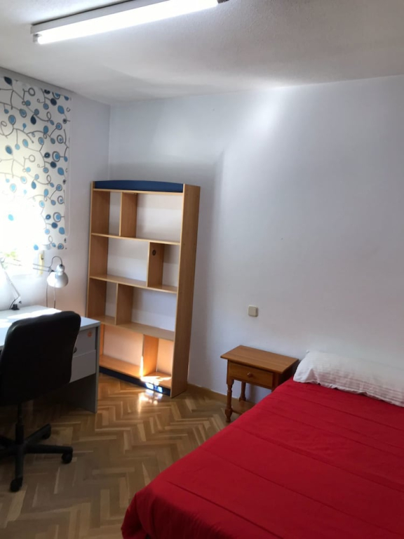 Residencias Universitarias Jose Luis 64