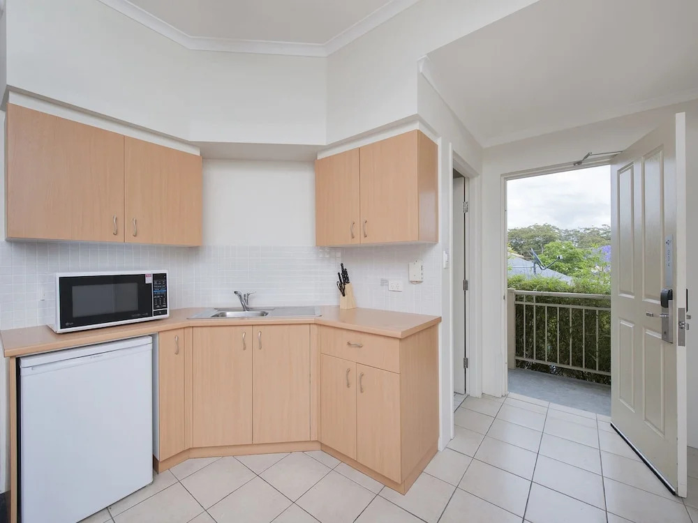 Zenith Studio, Unit 4/10 Messines Street