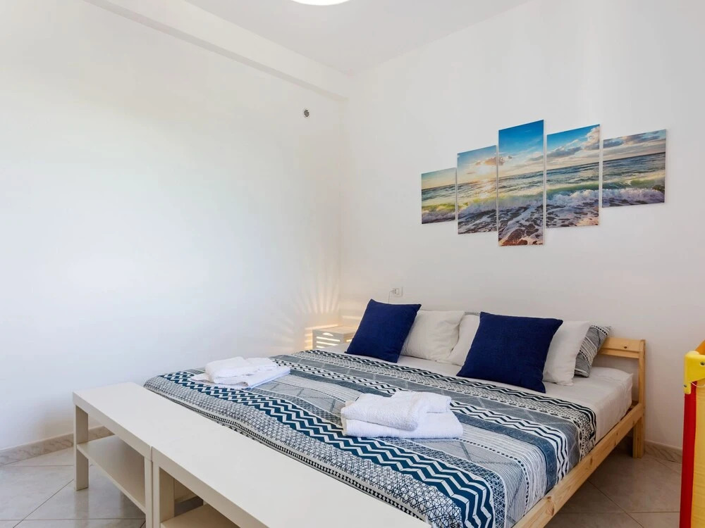 Premium Holiday Home in Santa Maria with Hot Tub