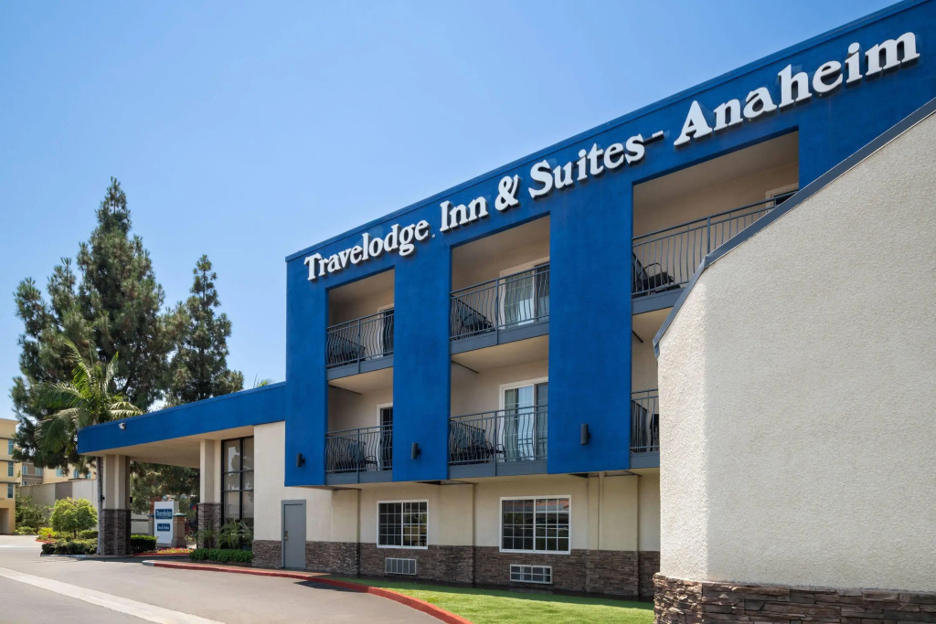 Travelodge Inn & Suites by Wyndham Anaheim on Disneyland Dr