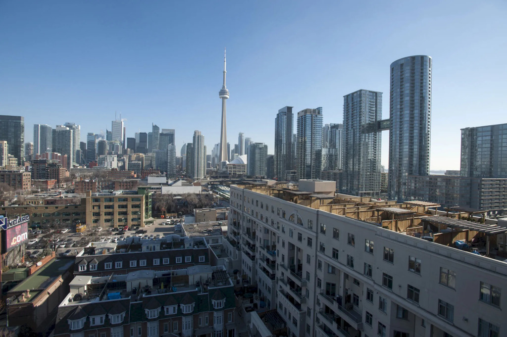 Life Suites Luxury Downtown Condos