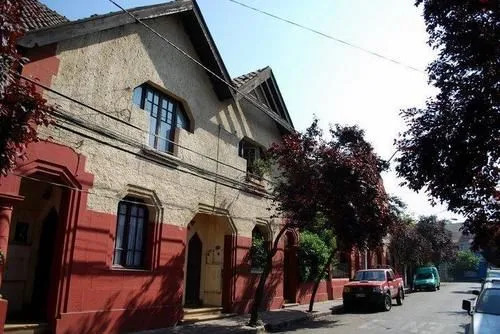 W. NooN Cultural Hostel