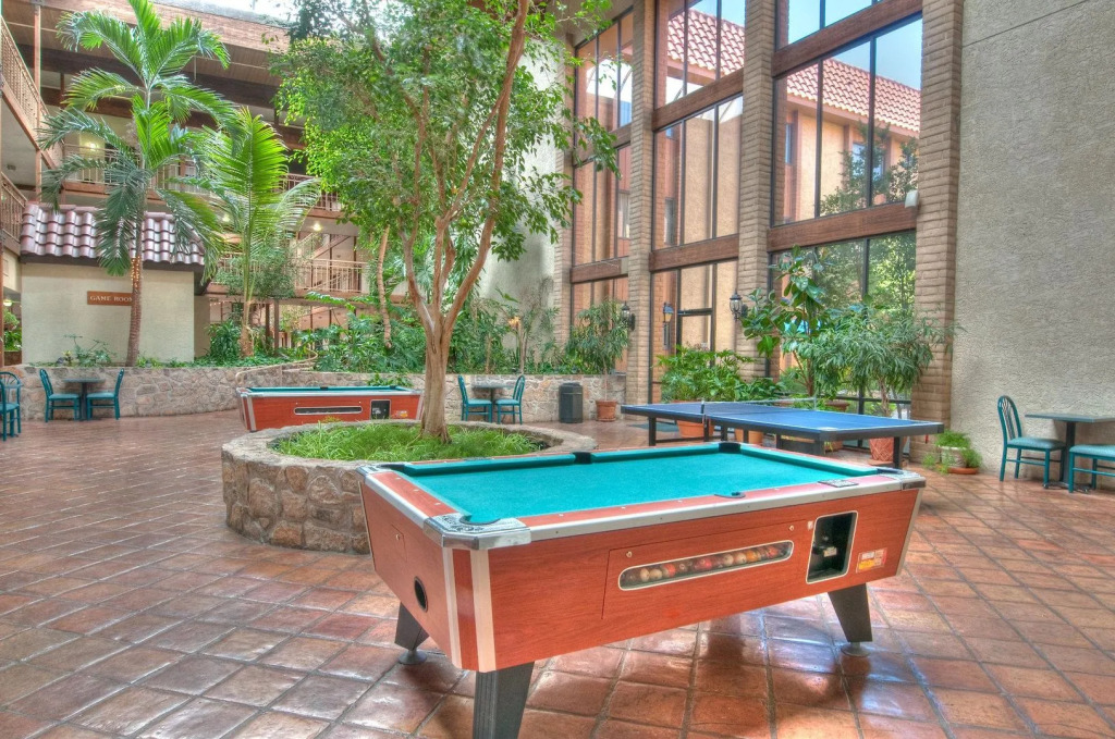 MCM Elegante Suites Abilene