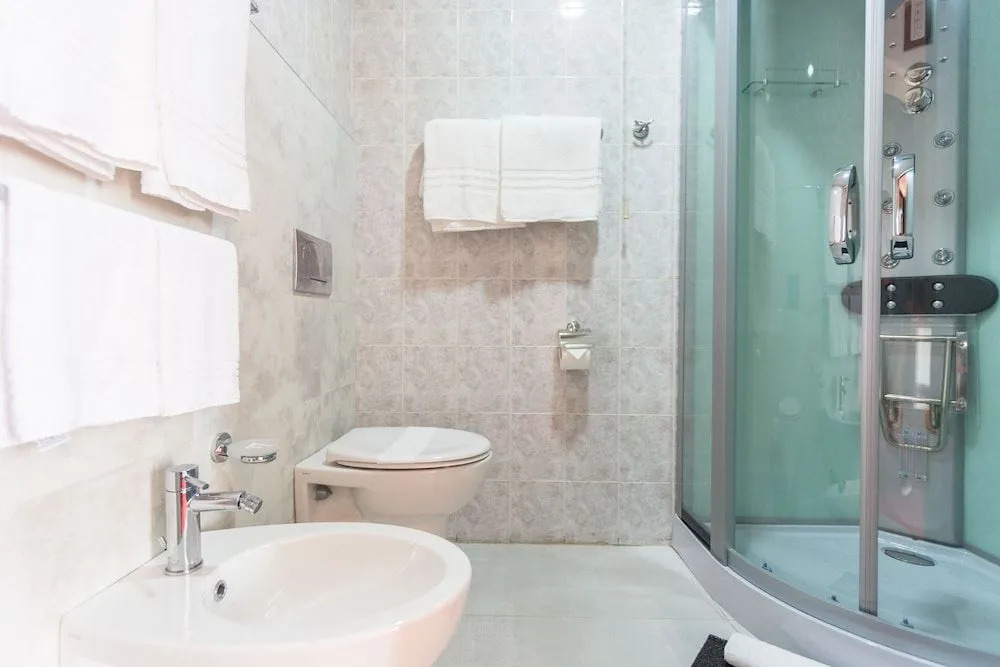 Hotel italia dormelletto