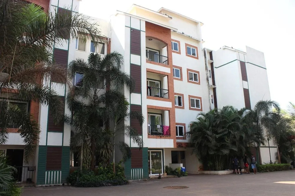 OYO Home 9166 Studio with Pool near Baga