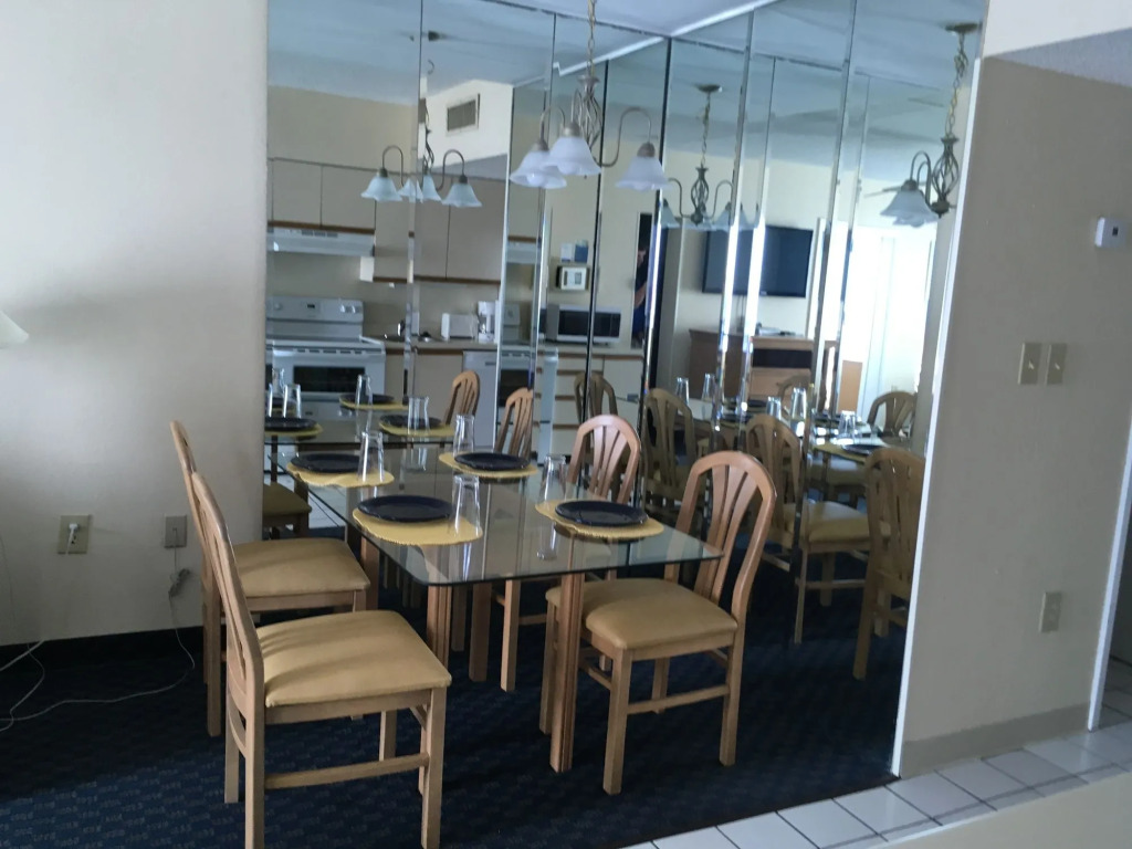 Yachtsman Oceanfront Resort