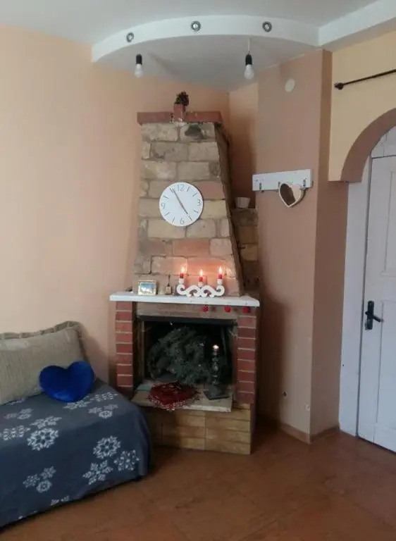 Adorable 1-beedroom place