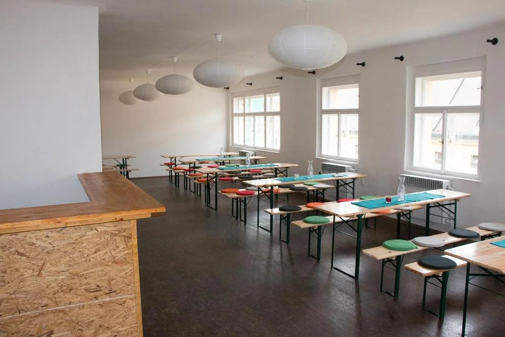 Cosmopole Hostel
