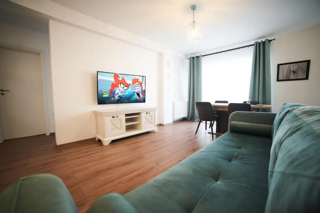 Modern 3 APT Near Old Town – 15 Min Walk