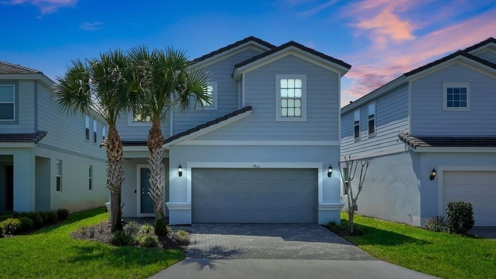 Family-friendly Luxury Home 7br, Private Pool, Resort Amenities Near Disney 7 Bedroom Home